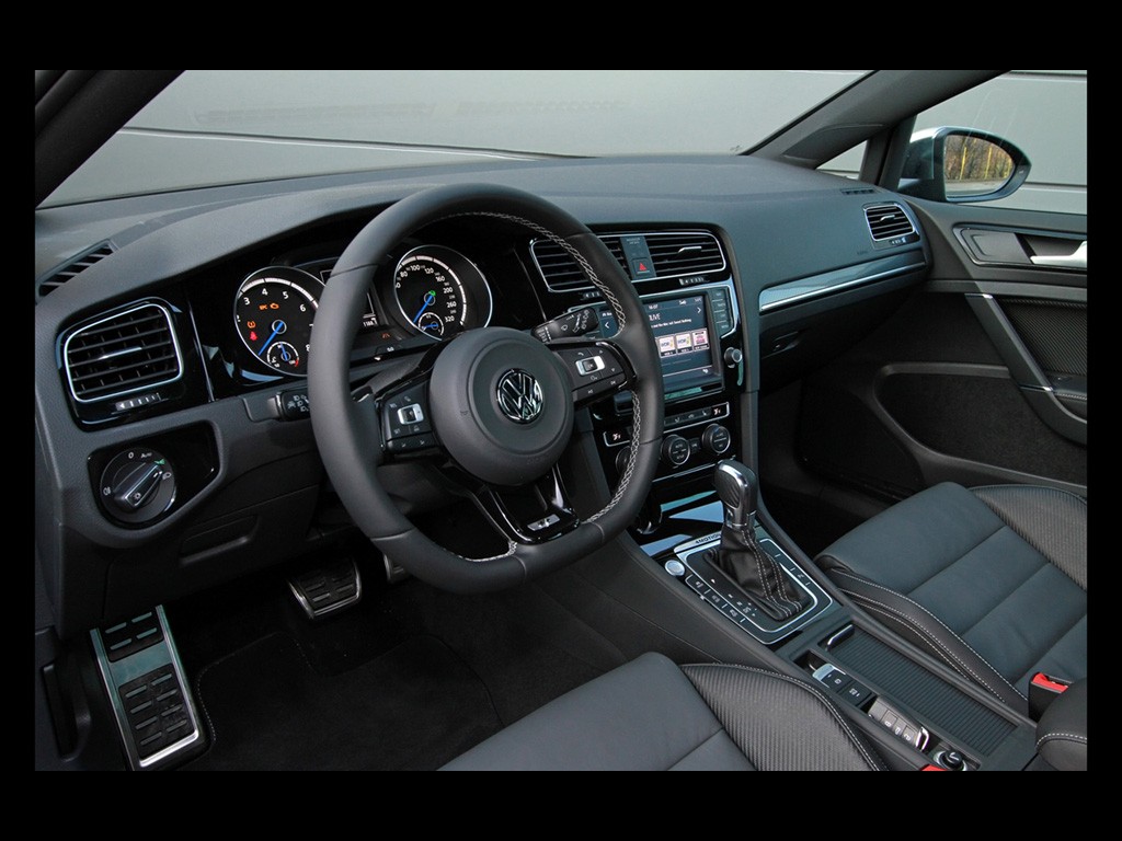 2014-BB-Automobiltechnik-Volkswagen-Golf-7-R-2-0-TSI-Interior-1-1024x768