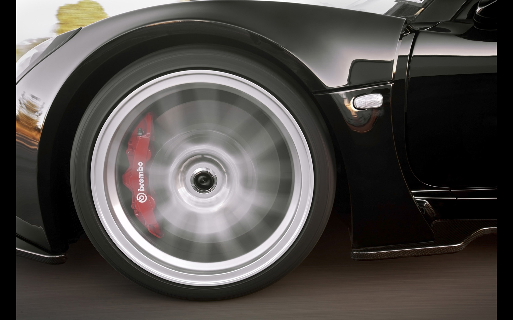 2013-Hennessey-Venom-GT-Spyder-Details-2-1680x1050