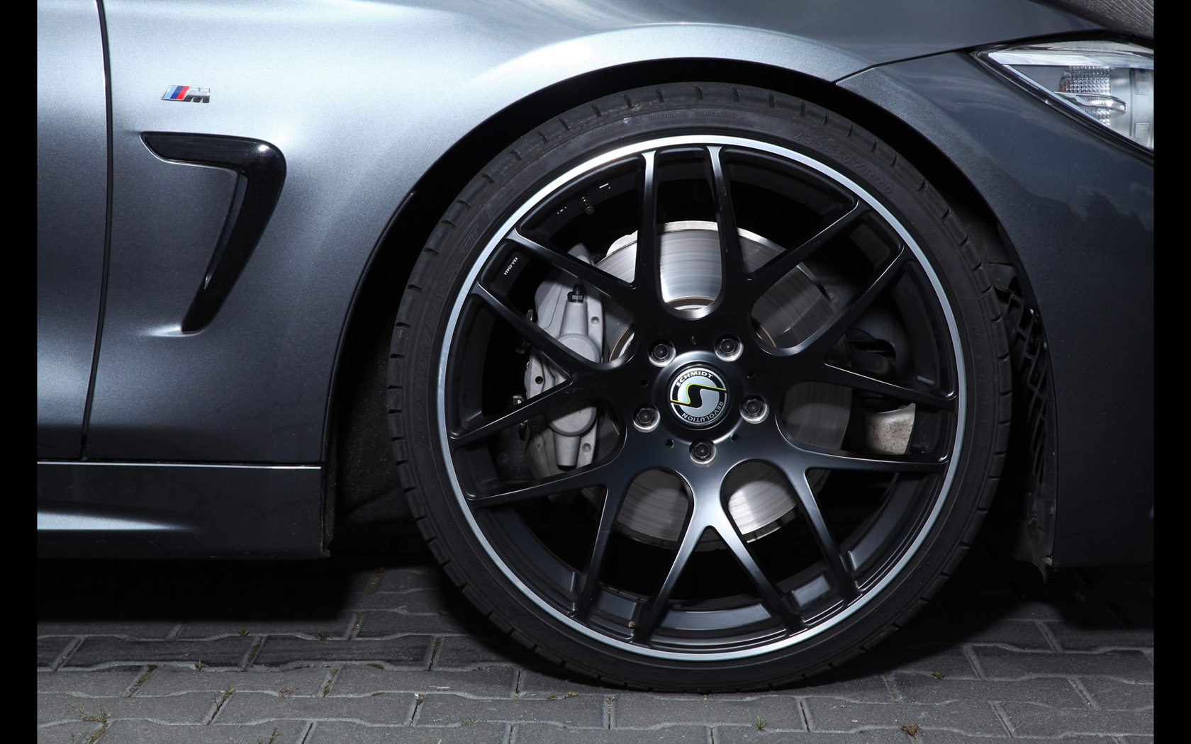 2014-Best-Tuning-BMW-435ix-Details-4-1680x1050