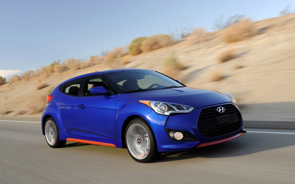 2015-Hyundai-Veloster-Turbo-R-Spec-Motion-3-1680x1050