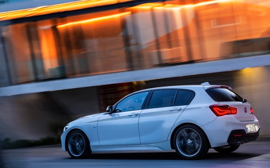 2015-BMW-1-Series-M-Sport-1-1680x1050