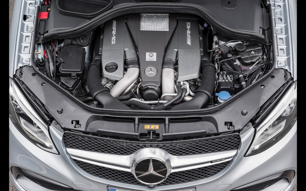 2015-Mercedes-AMG-GLE-63-Coupe-Details-1-1680x1050