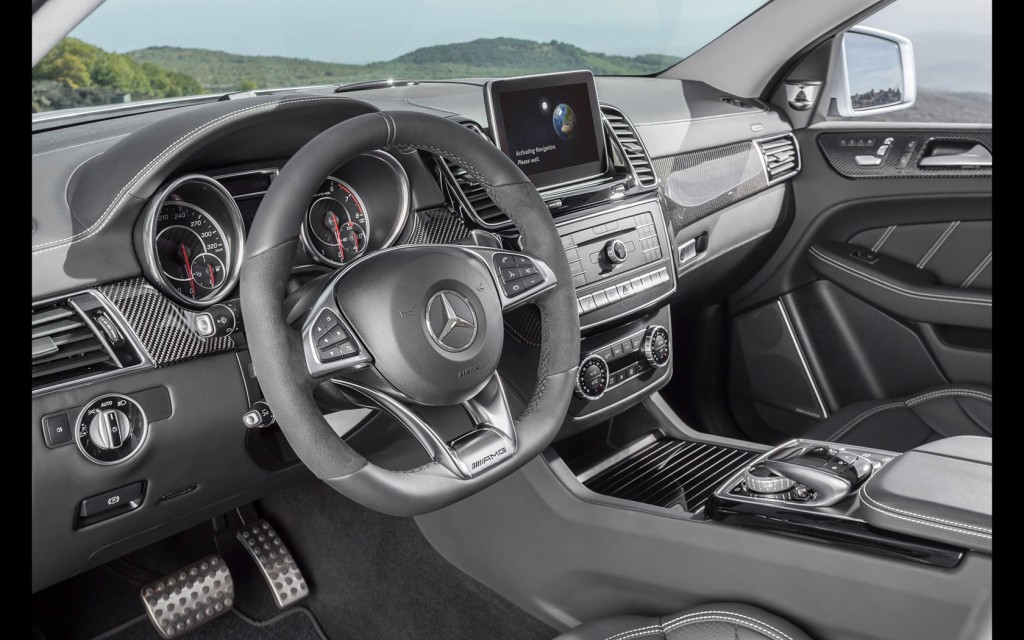 2015-Mercedes-AMG-GLE-63-Coupe-Interior-2-1680x1050