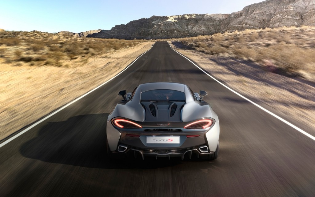 2015-McLaren-570S-Silver-6-1680x1050