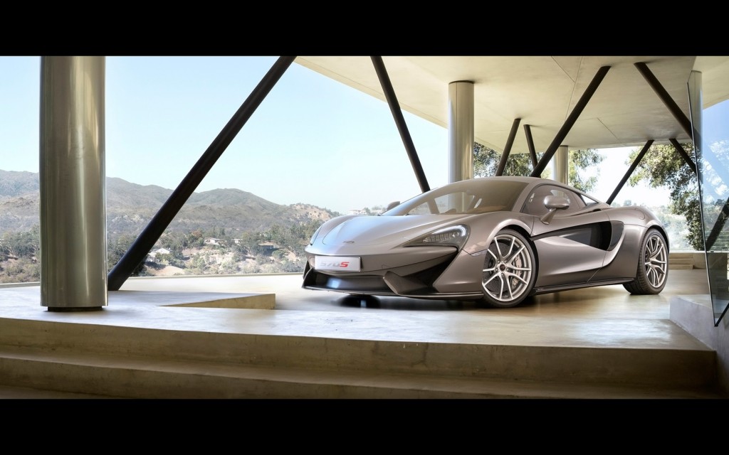 2015-McLaren-570S-Silver-8-1680x1050