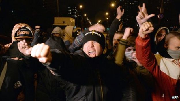 Mai mulți musulmani care au agresat câteva rusoaice și-au găsit nașul!