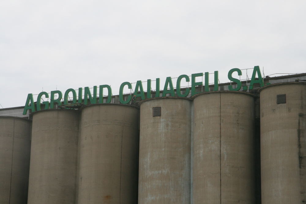 Cel mai mare proiect de litere volumetrice luminoase din Bihor măsoară 36 de metri în lungime!