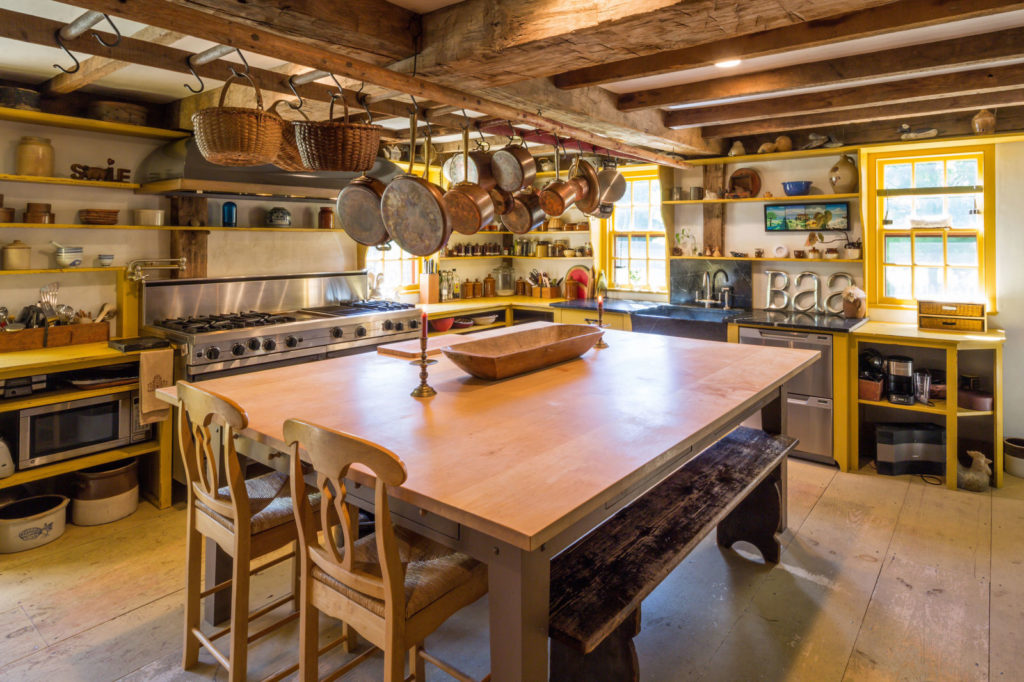 gallery-1478889068-10-sophies-way-cumberland-center-maine-9825