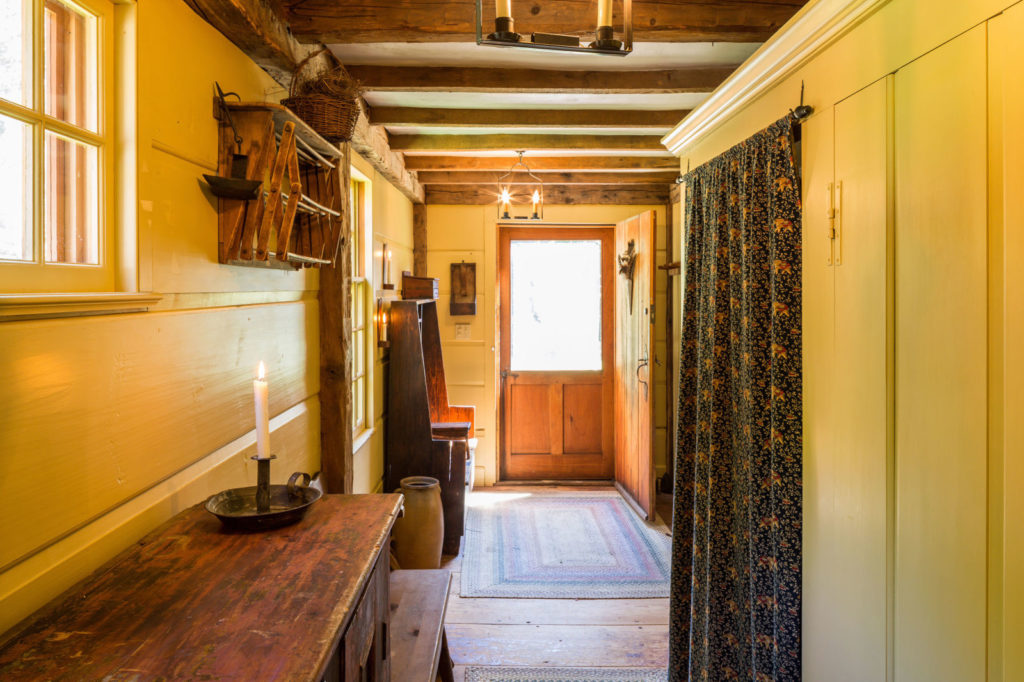 gallery-1478889146-10-sophies-way-cumberland-center-maine-9865