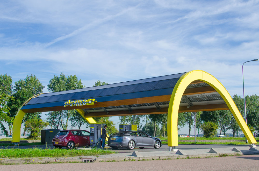 Din 2030 guvernul olandez va interzice mașinile noi pe benzină sau diesel