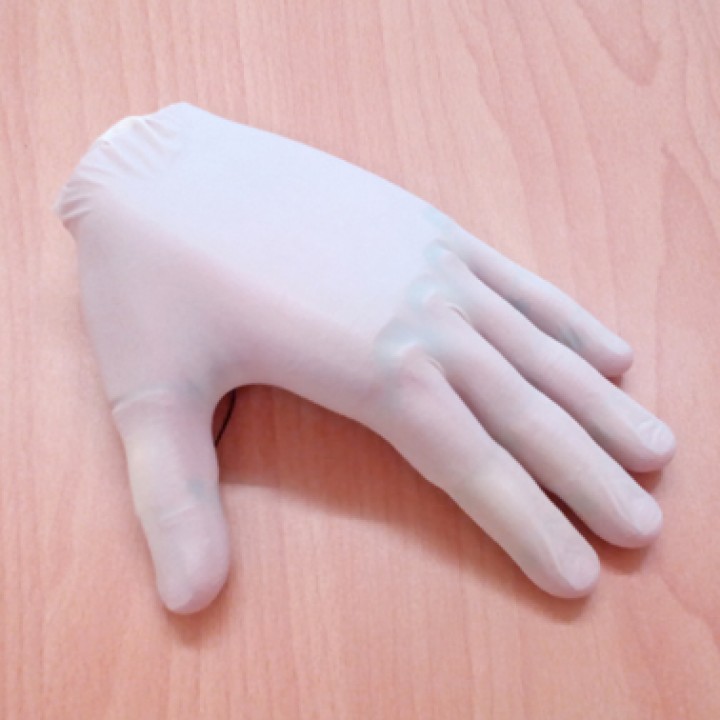 Mâna imprimată 3D, pare reală atunci când este îmbrăcată cu o mănușă chirurgicală!