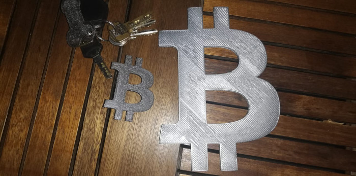 Aproape 40.000 de bitcoini, echivalentul a cca. 369 de milioane $ au fost transferați cu 11$