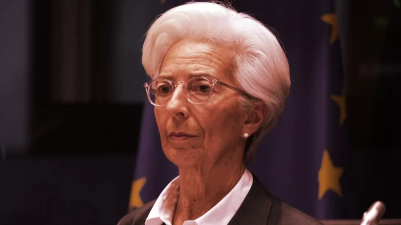 Șeful BCE Christine Lagarde, care critică bitcoinul, spune că fiul ei tranzacționează criptomonede